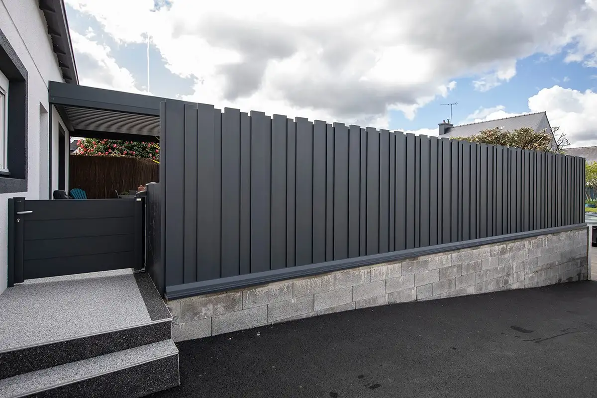 brise-vue-graphic-ral-7016-2_webp